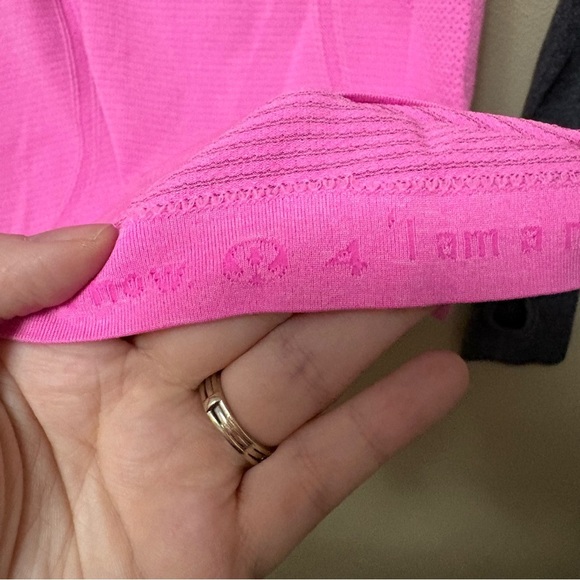 Lululemon Swiftly Tech Long Sleeve Pink Grey Gray Sleeve
Combo Size 4 - Picture 8 of 8